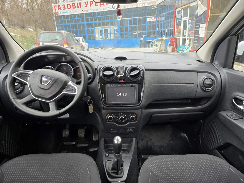 Dacia Lodgy НАЙ- ДОБРА ЦЕНА !!! КАМЕРА !!! ТЕМПОМАТ !!! , снимка 5 - Автомобили и джипове - 49472351