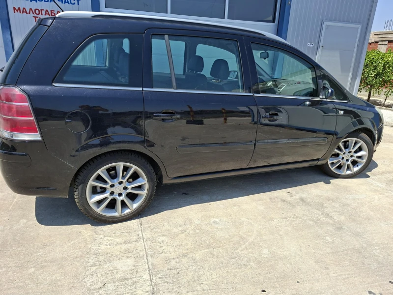 Opel Zafira, снимка 3 - Автомобили и джипове - 52701826