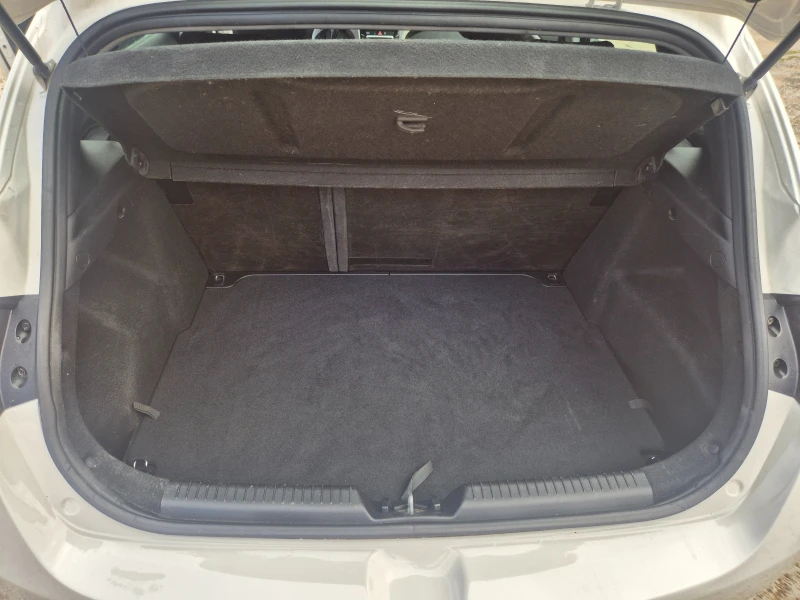 Hyundai I30 1.4i GAS, снимка 17 - Автомобили и джипове - 51191850