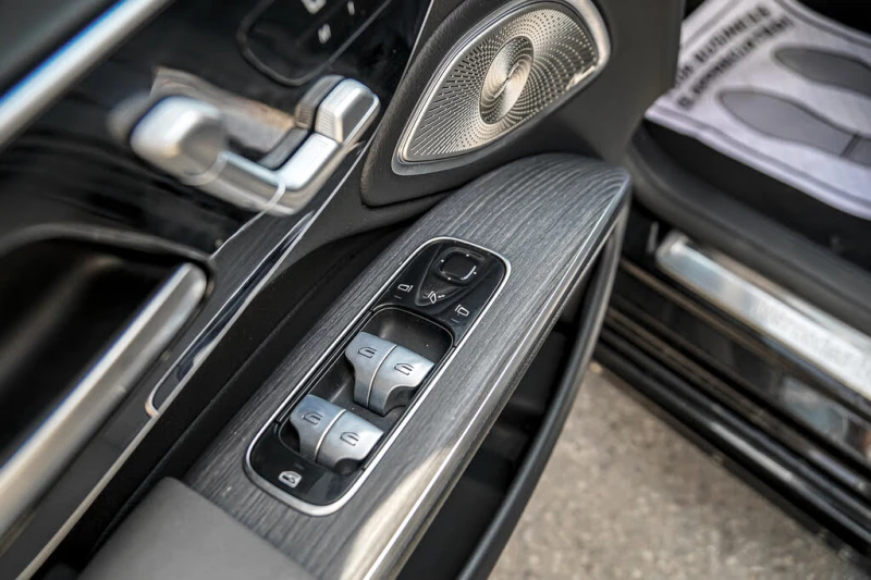 Mercedes-Benz EQS 450 4MATIC * CARFAX* * АвтоКредит* (ЦЕНА ДО БГ), снимка 17 - Автомобили и джипове - 52563922