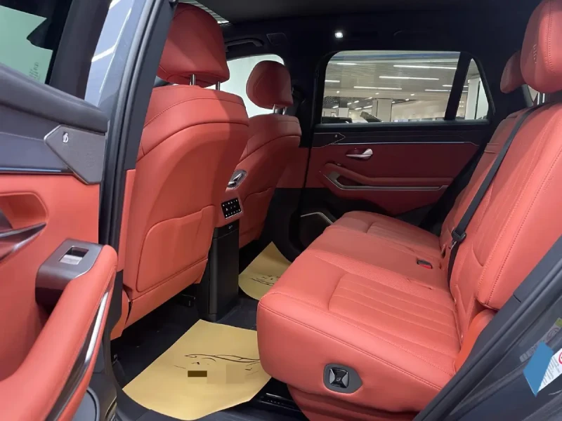 BYD Tang L 2025 Model EV 492 km, снимка 10 - Автомобили и джипове - 52713821