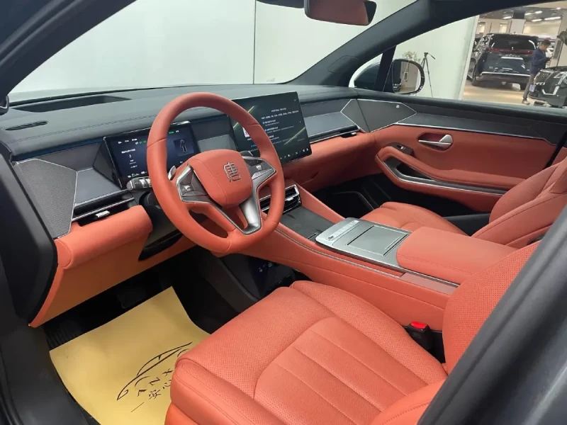 BYD Tang L 2025 Model EV 492 km, снимка 5 - Автомобили и джипове - 52713821