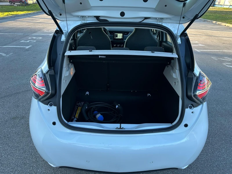 Renault Zoe R110 , 52kWh , 5000km , гаранция батерия, снимка 14 - Автомобили и джипове - 52788417