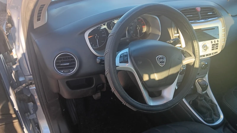 Lancia Delta, снимка 3 - Автомобили и джипове - 52922166