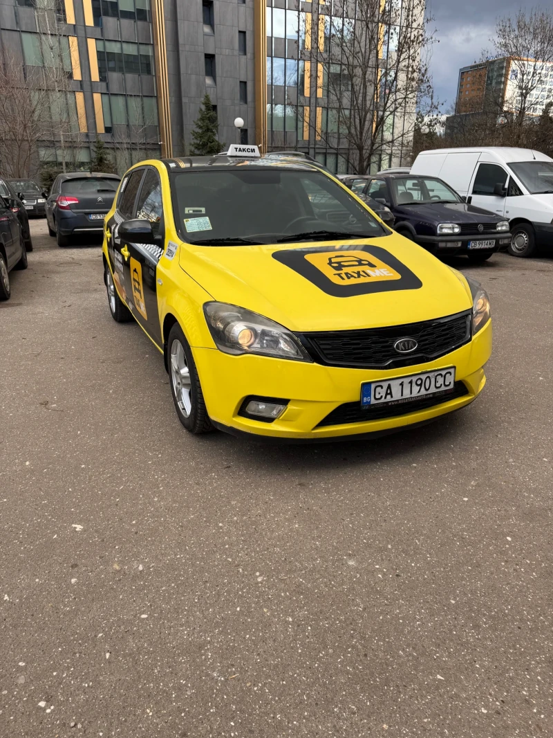 Kia Ceed, снимка 2 - Автомобили и джипове - 52978251