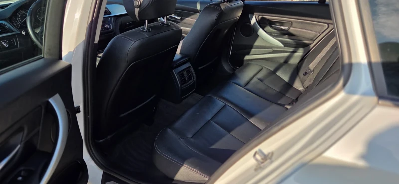 BMW 330 X drive, снимка 11 - Автомобили и джипове - 53133497