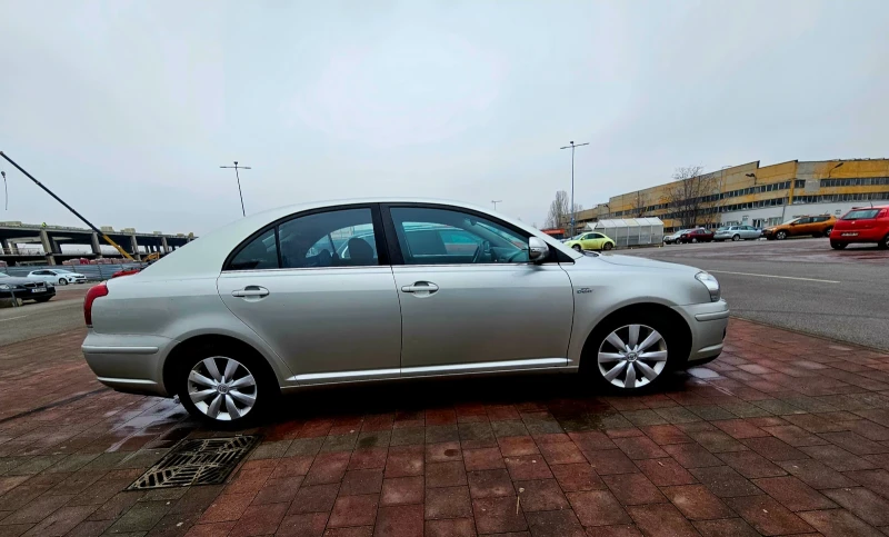 Toyota Avensis 2, 2 D-Cat, снимка 4 - Автомобили и джипове - 53201907
