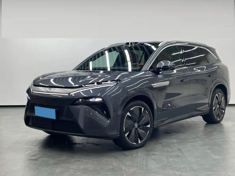 BYD Tang L 2025 Model EV 600KM - 91800 лв. / 46936.59 € - 38987248 1