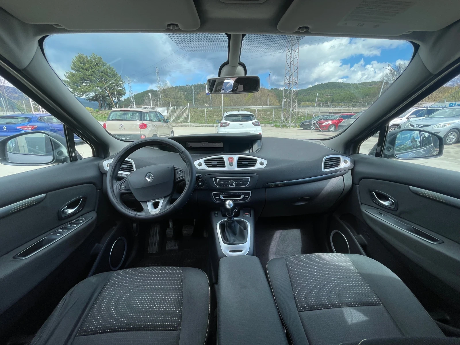 Renault Scenic XMOD-Dynamique1.5dci/110cv - изображение 10