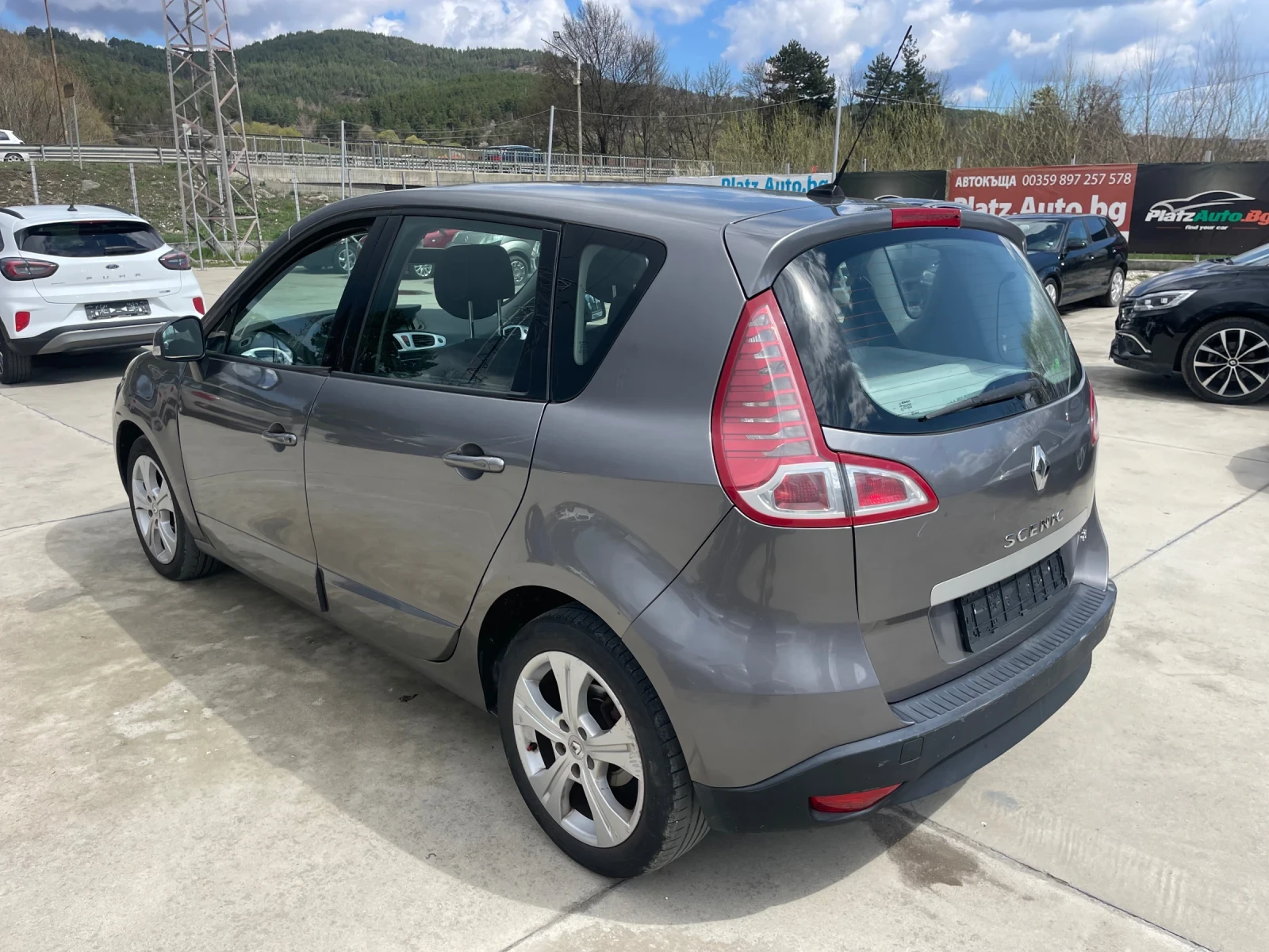 Renault Scenic XMOD-Dynamique1.5dci/110cv - изображение 8