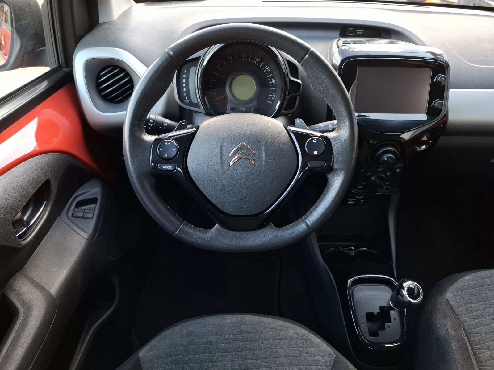 Toyota Aygo 1.0i AВТОМАТИК - изображение 9