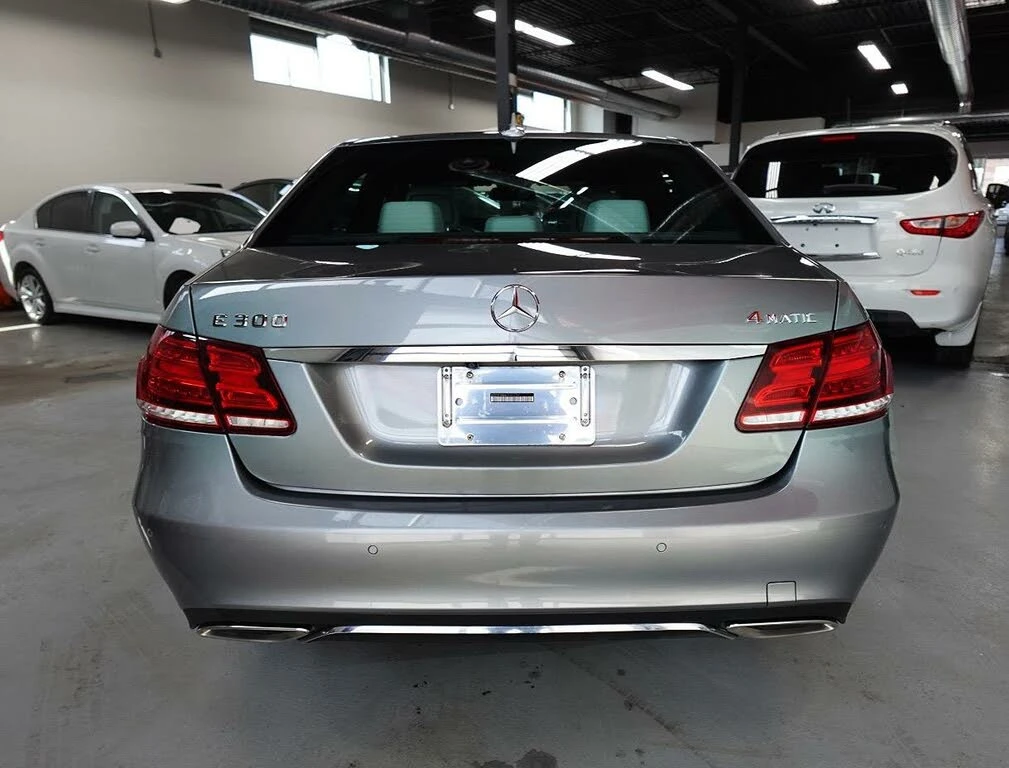 Mercedes-Benz E 300 * AMG PACK* 4MATIC* 360CAM АвтоКредит(ЦЕНА ДО БГ) - изображение 5