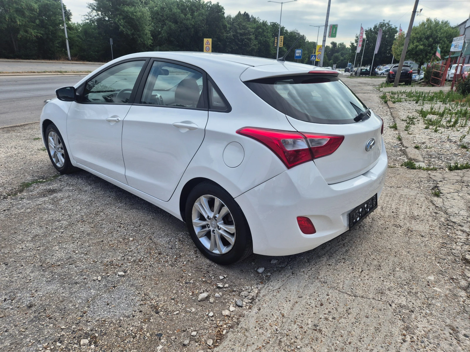 Hyundai I30 1.4i GAS - изображение 5