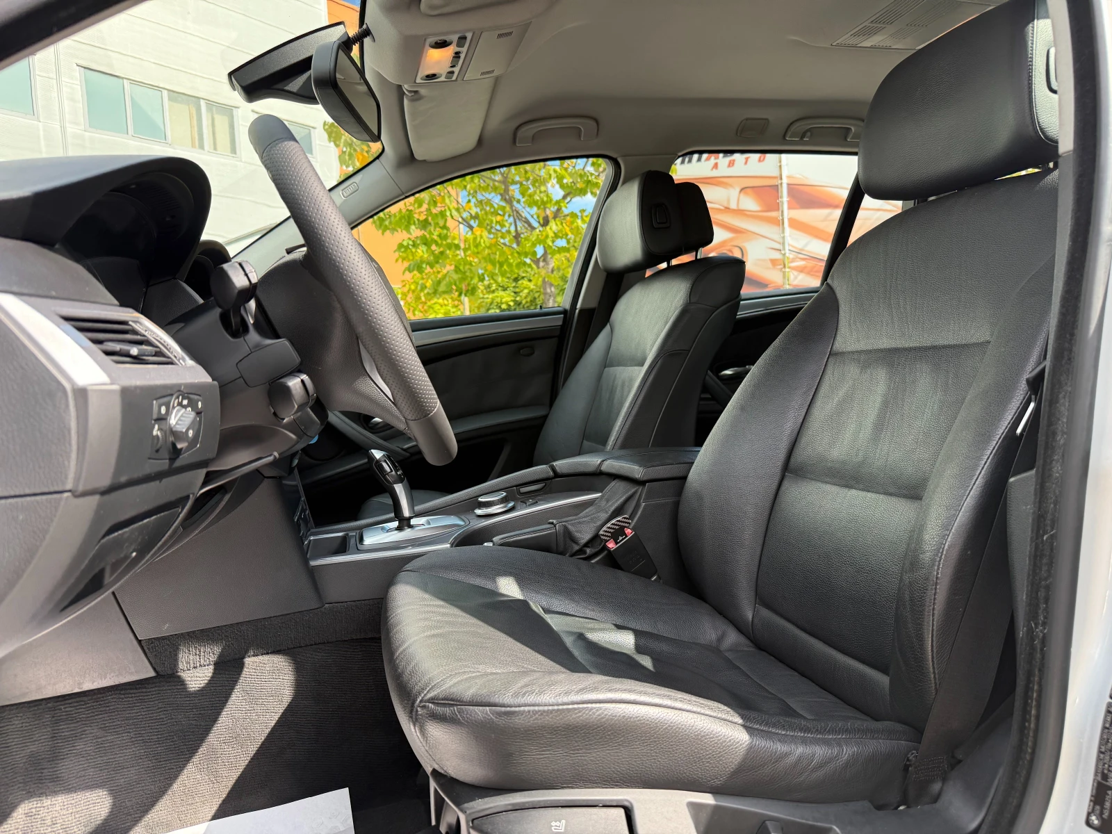 BMW 523 2.5i 190 к.с. - изображение 8