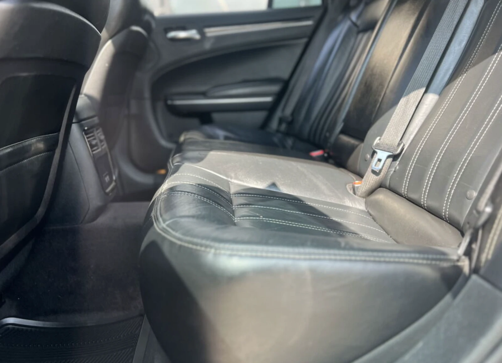 Chrysler 300c 300s / Beats sound system | Mobile.bg   8