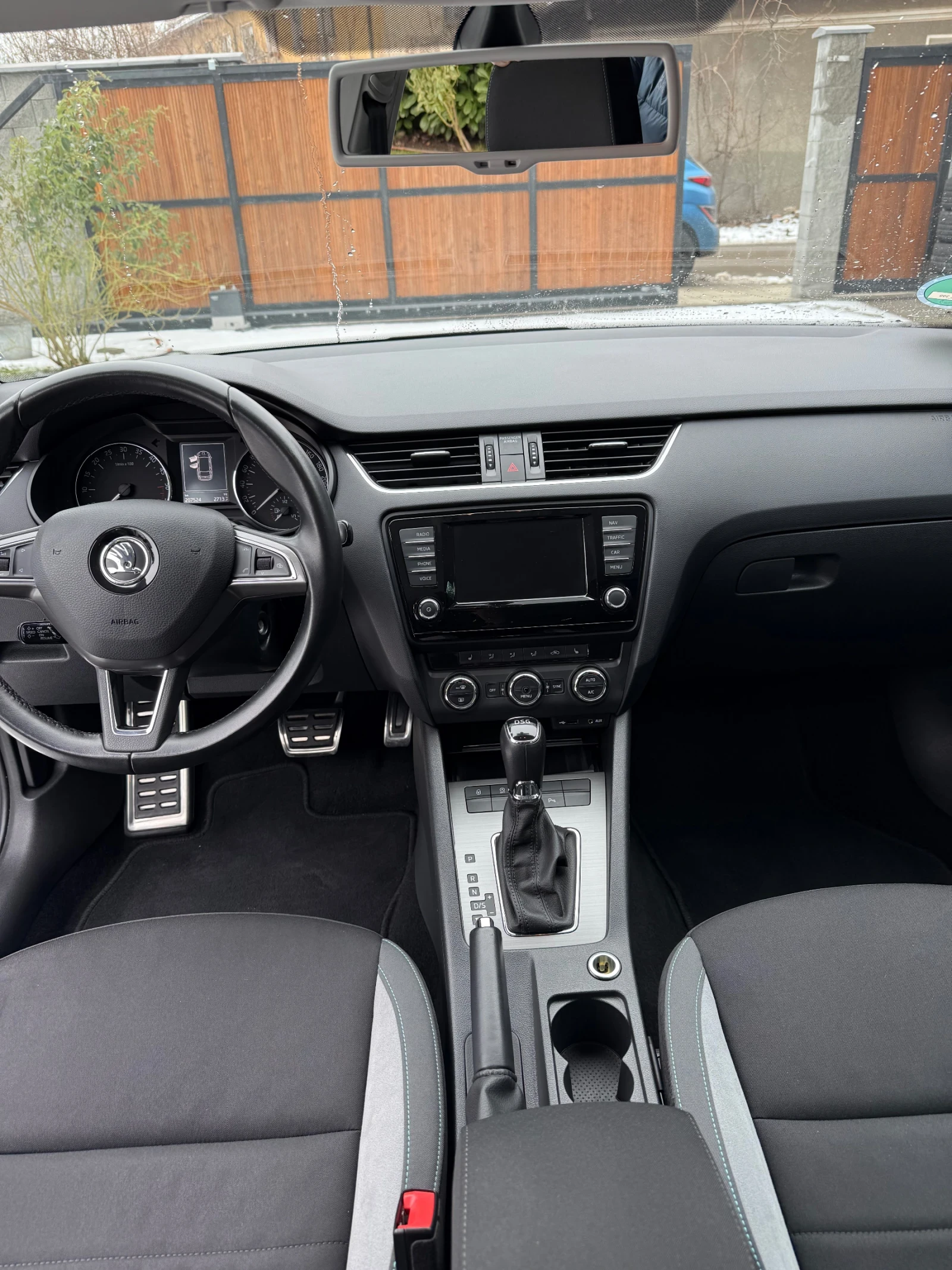 Skoda Octavia JOY 2.0 TDI 150 DSG - изображение 10