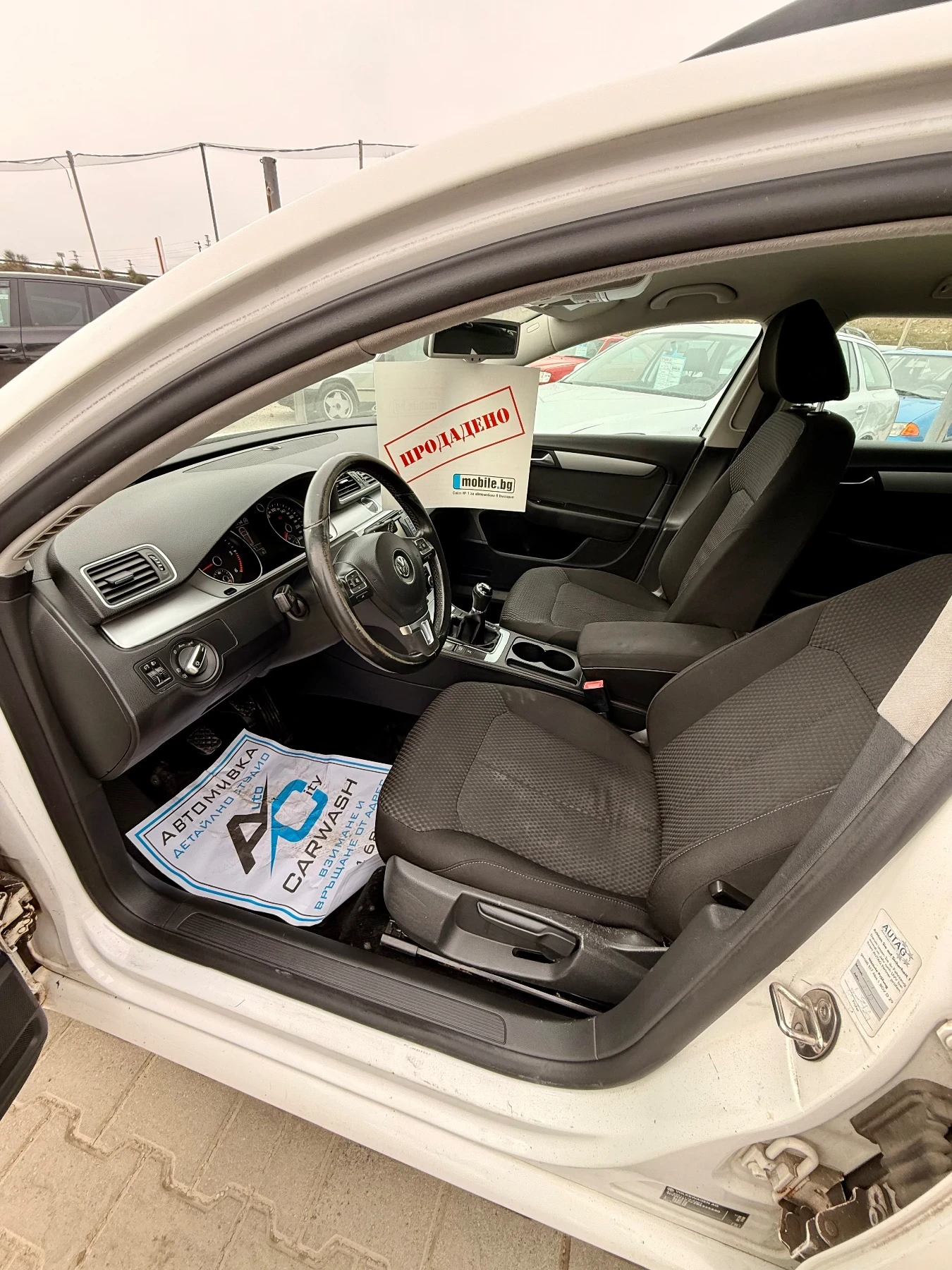 VW Passat 1.6* Нов в внос* Клима* Нави* 105* Бартер* Реален*, снимка 11 - Автомобили и джипове - 53944147