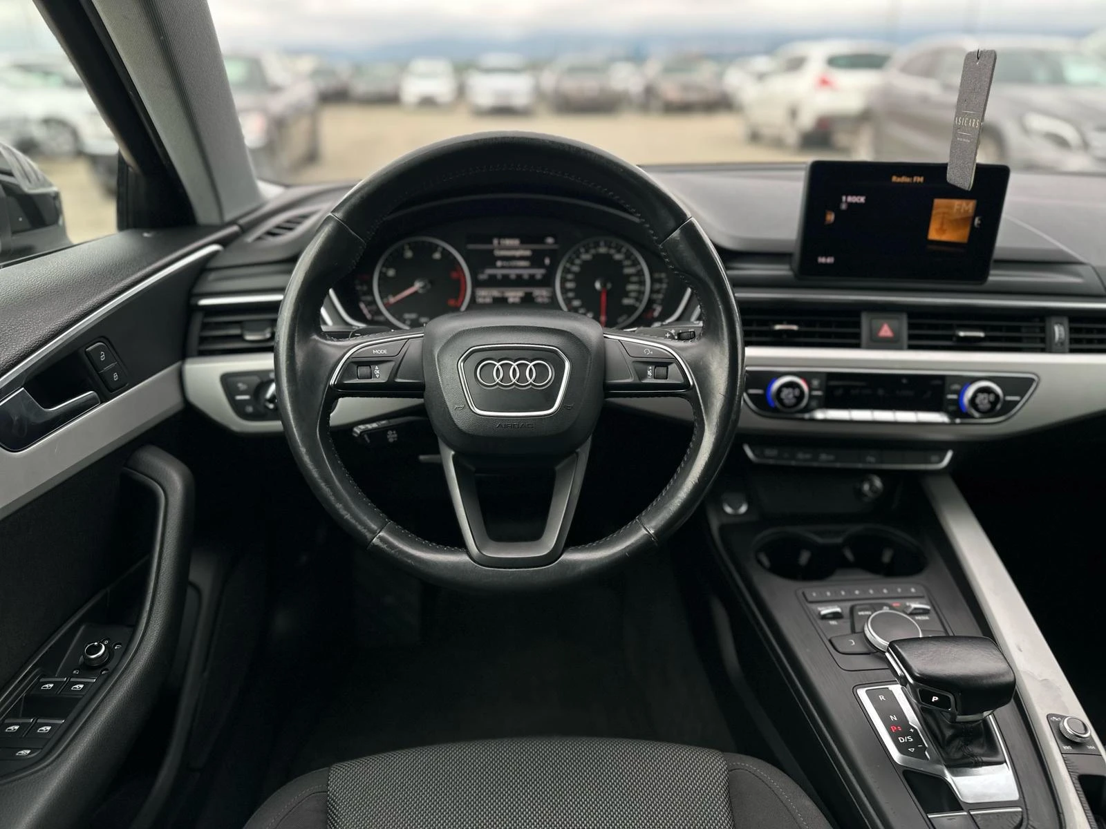 Audi A4 / 35 TDI / BUSINESS / TOP /, снимка 14 - Автомобили и джипове - 54032517