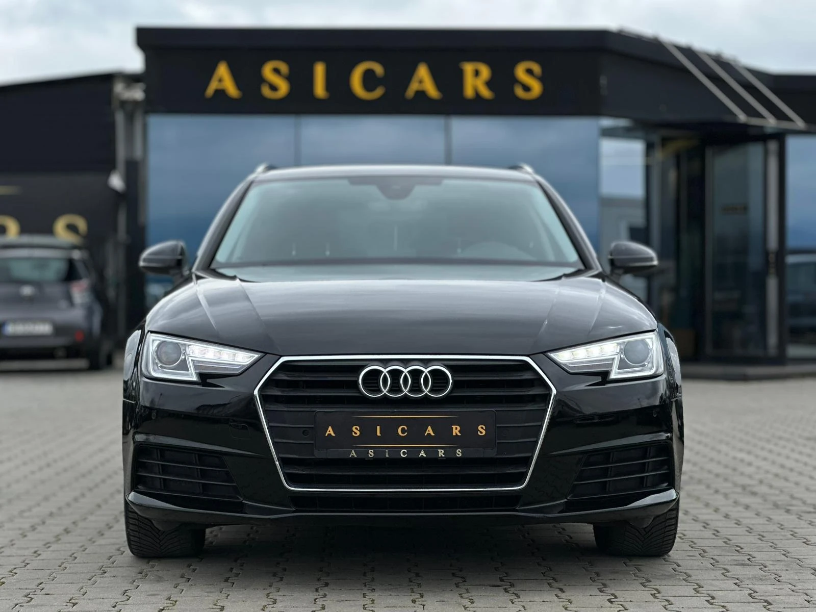 Audi A4 / 35 TDI / BUSINESS / TOP /, снимка 8 - Автомобили и джипове - 54032517