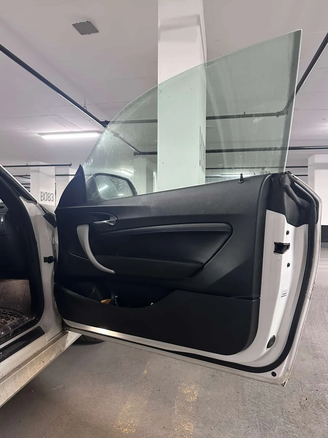 BMW 230 * xDrive * CARFAX * ПАНО* KEYLESS* ВТОРИ ЧИФT ГУМИ, снимка 13 - Автомобили и джипове - 54047338