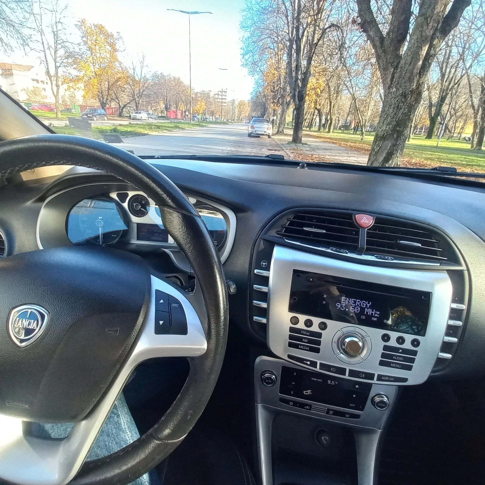 Lancia Delta, снимка 11 - Автомобили и джипове - 54208838