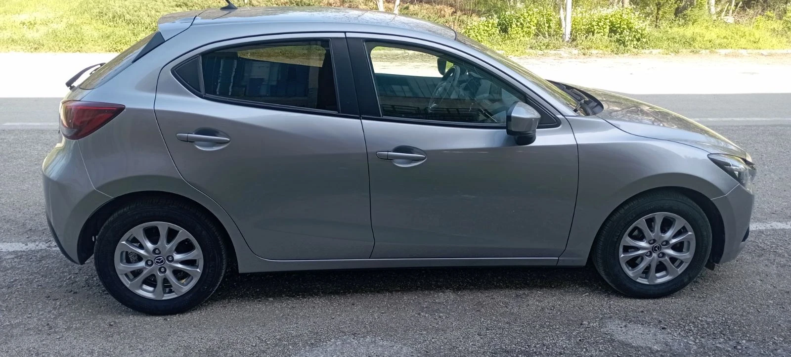 Mazda 2, снимка 4 - Автомобили и джипове - 54230070