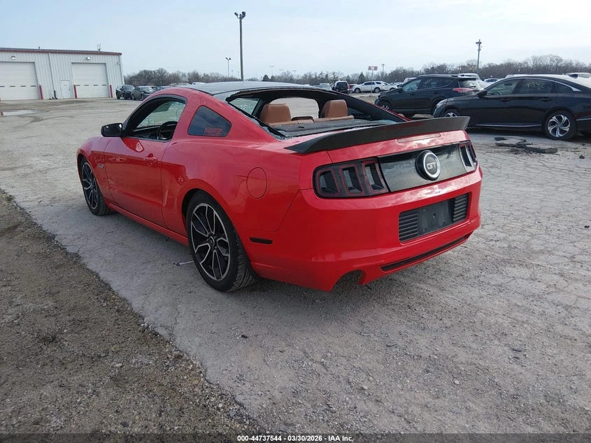 Ford Mustang 5.0l Gt Premium, снимка 3 - Автомобили и джипове - 54389569