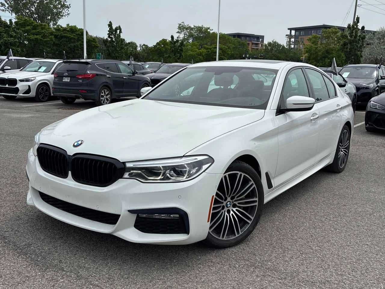 BMW 530 i xDrive/ПОДГРЕВИ/ШИБИДАХ/АВТОФИНАНСИРАНЕ