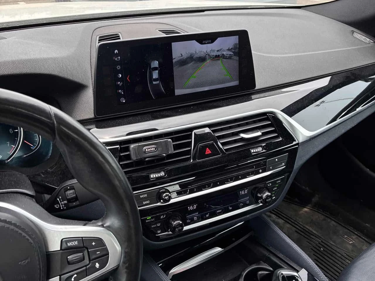 BMW 530 i xDrive/ПОДГРЕВИ/ШИБИДАХ/АВТОФИНАНСИРАНЕ, снимка 9 - Автомобили и джипове - 54795809