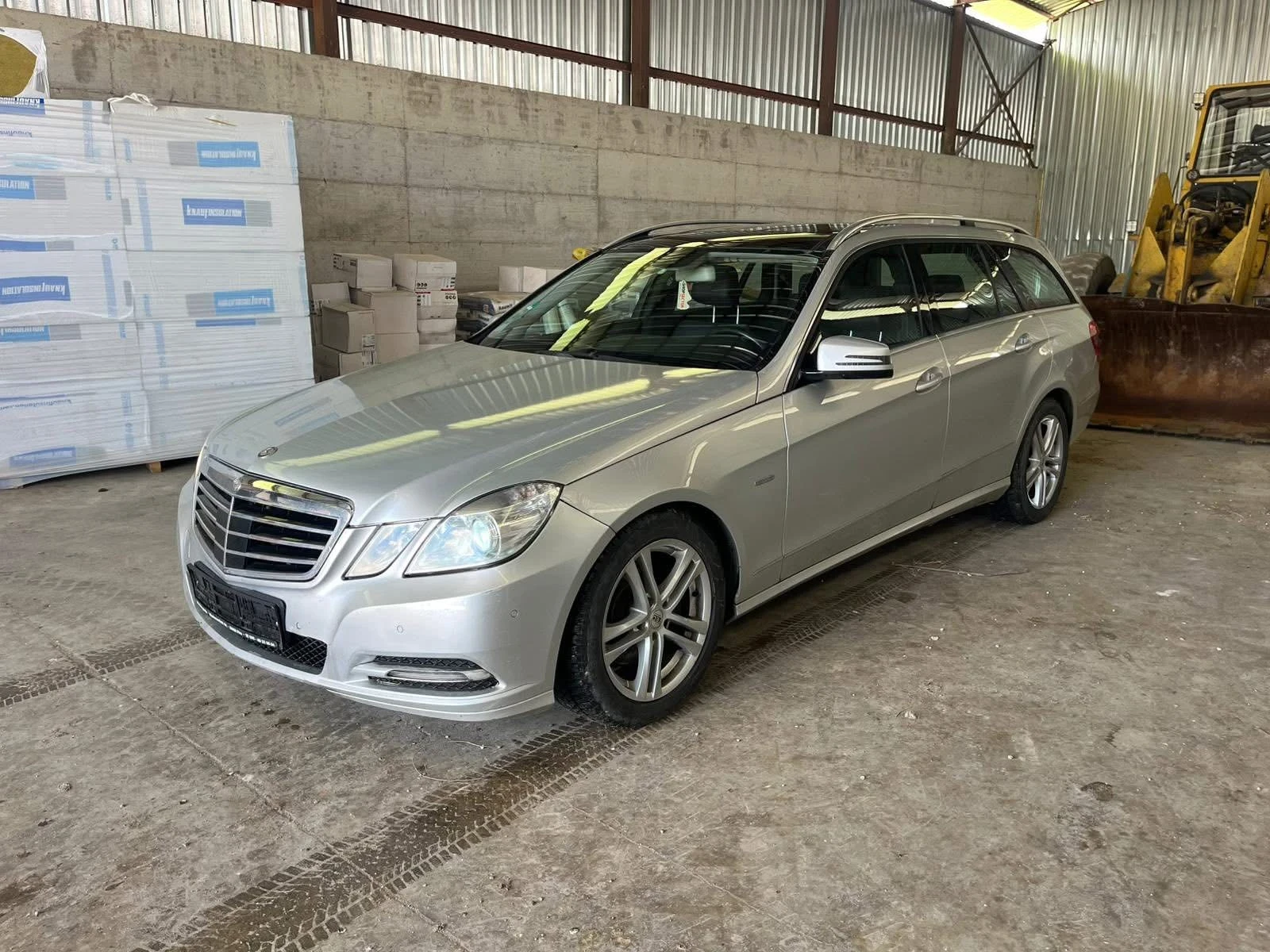 Mercedes-Benz E 350 4 matic, снимка 2 - Автомобили и джипове - 55145565