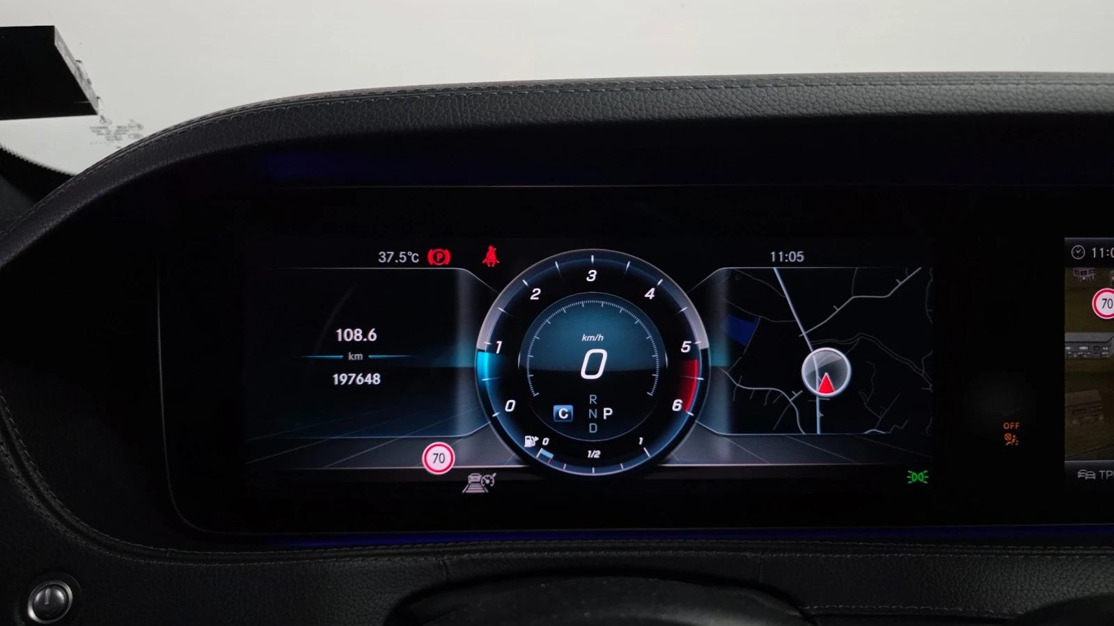 Mercedes-Benz S 400 D* Navi* Burmester* Pano* 360, снимка 7 - Автомобили и джипове - 55279648