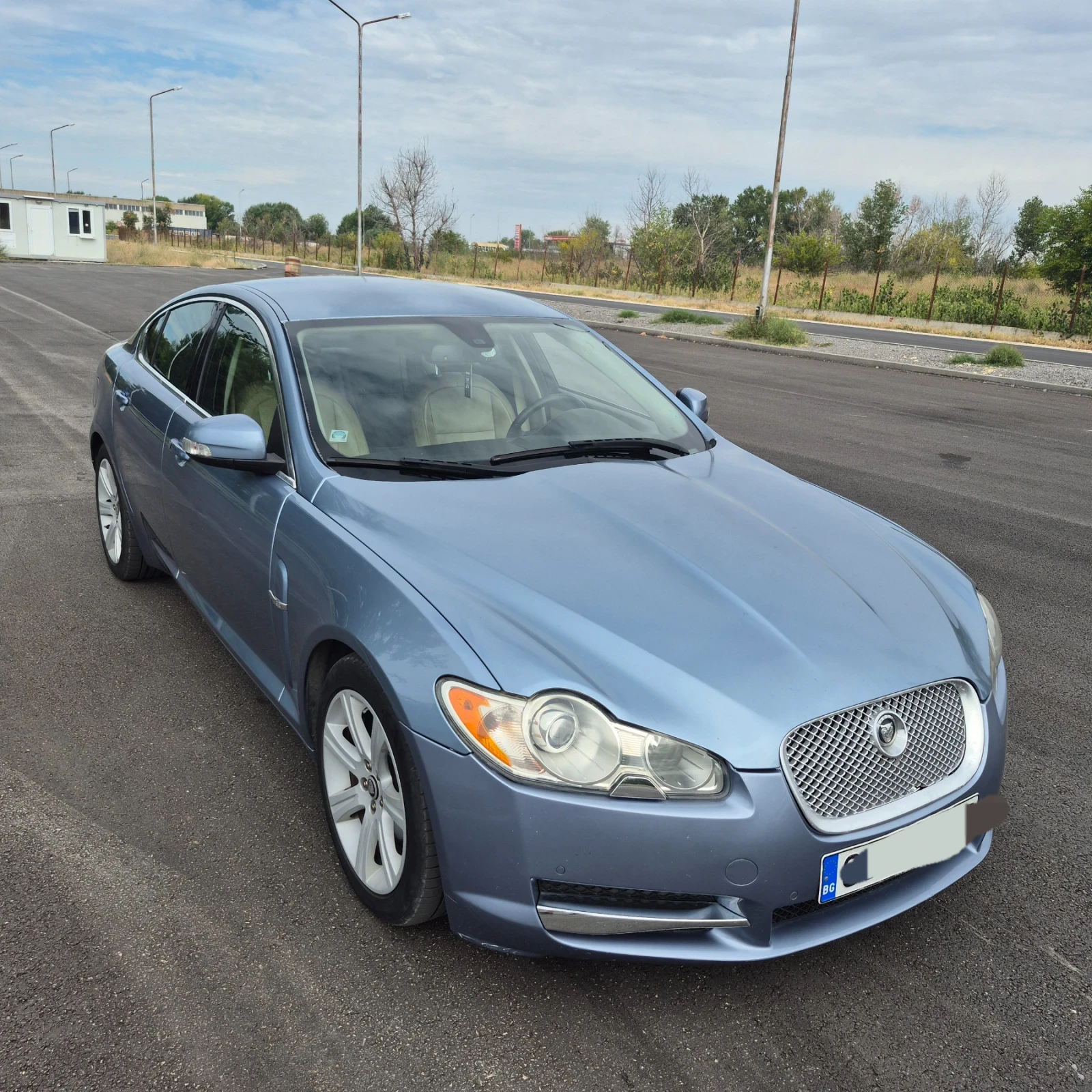 Jaguar Xf 2.7 D, снимка 2 - Автомобили и джипове - 55734288