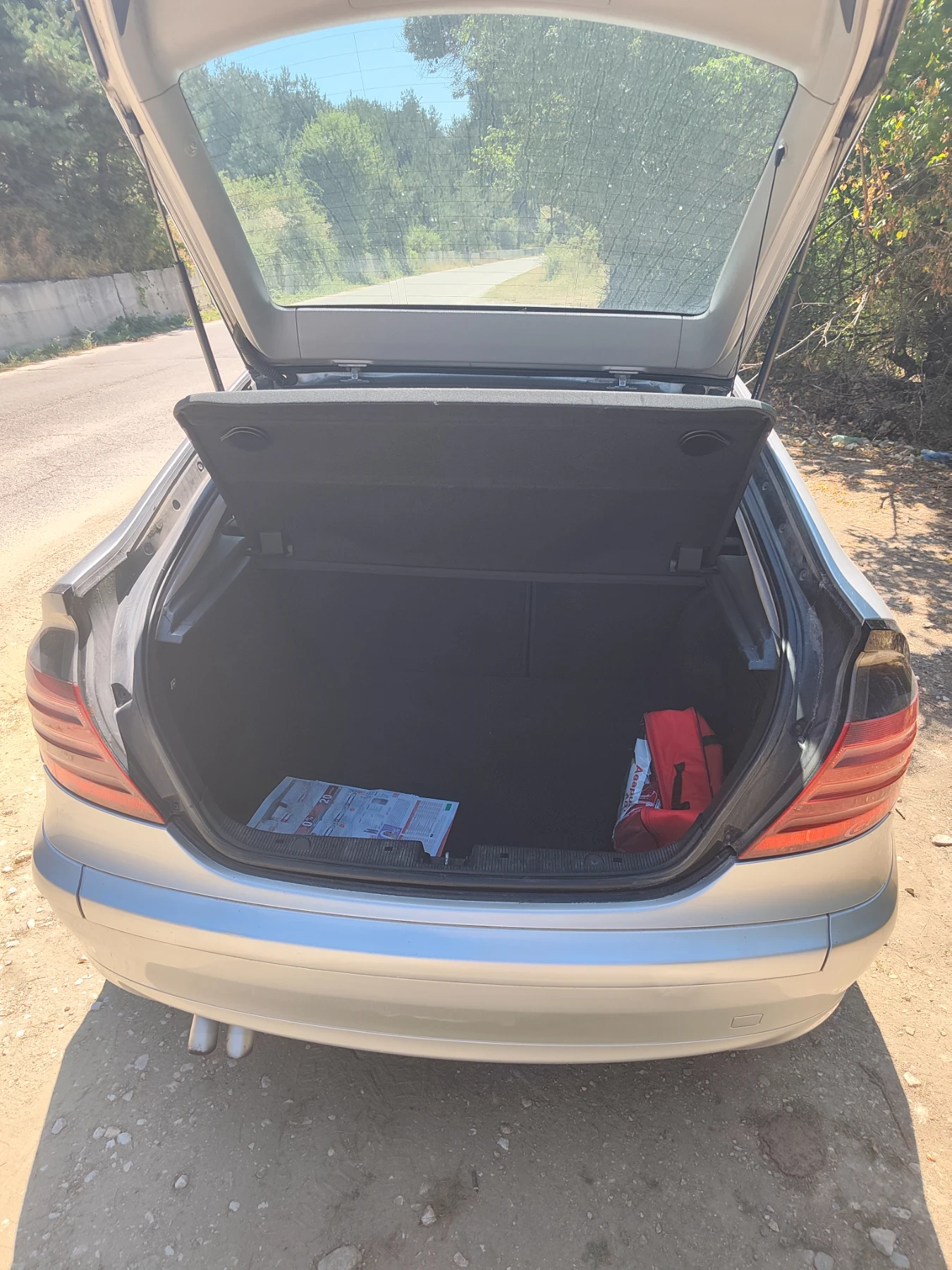 Mercedes-Benz C 220, снимка 6 - Автомобили и джипове - 55749398