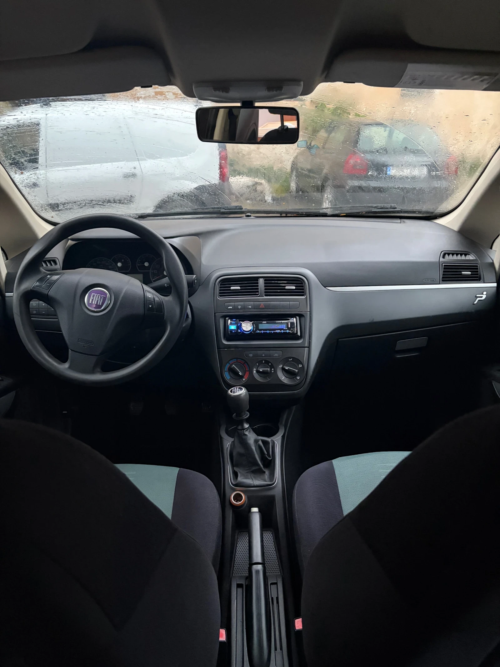 Fiat Punto 1.4, снимка 5 - Автомобили и джипове - 56495118