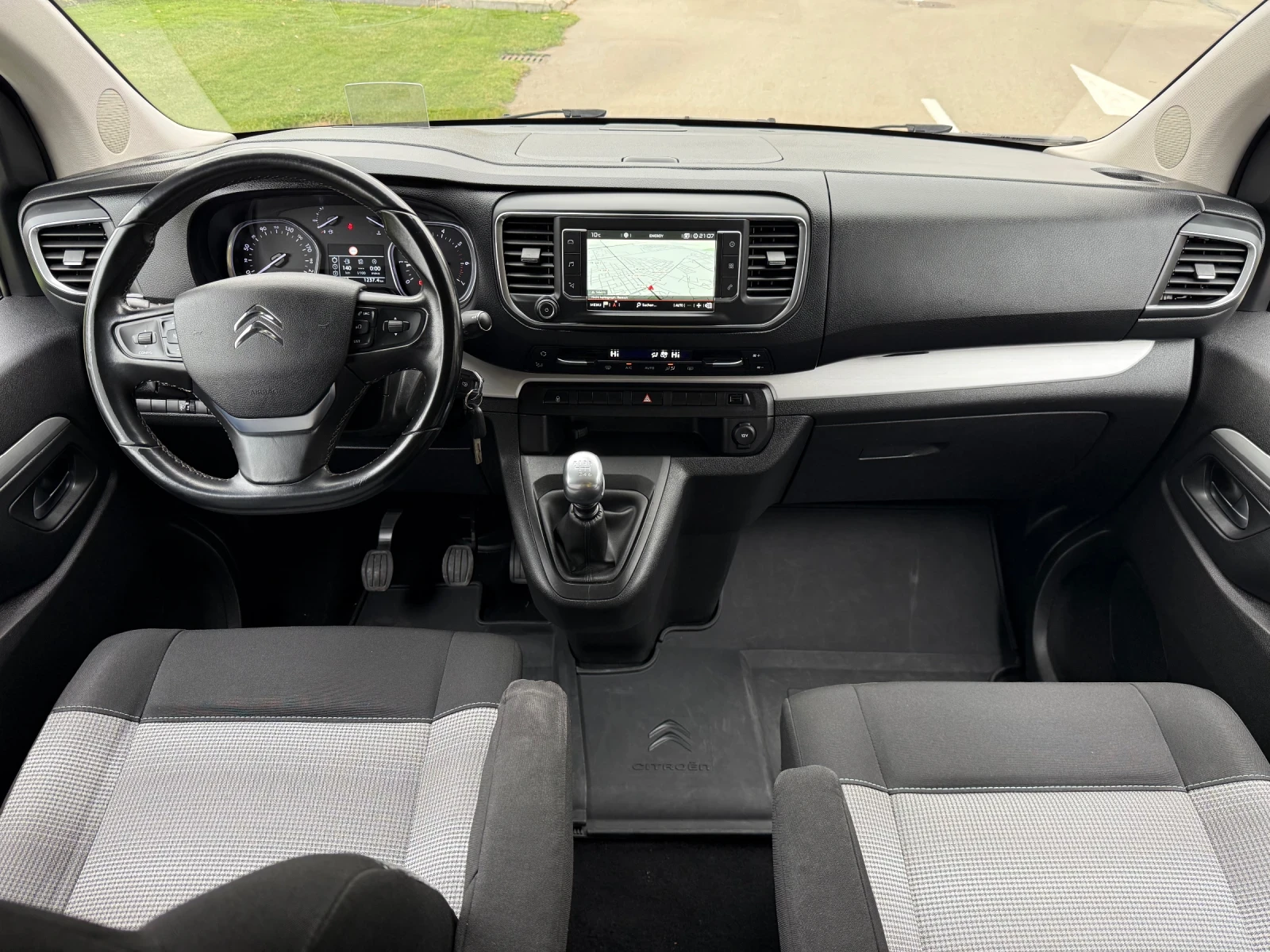 Citroen Jumpy 8 + 1 2.0HDI , снимка 11 - Автомобили и джипове - 56716424