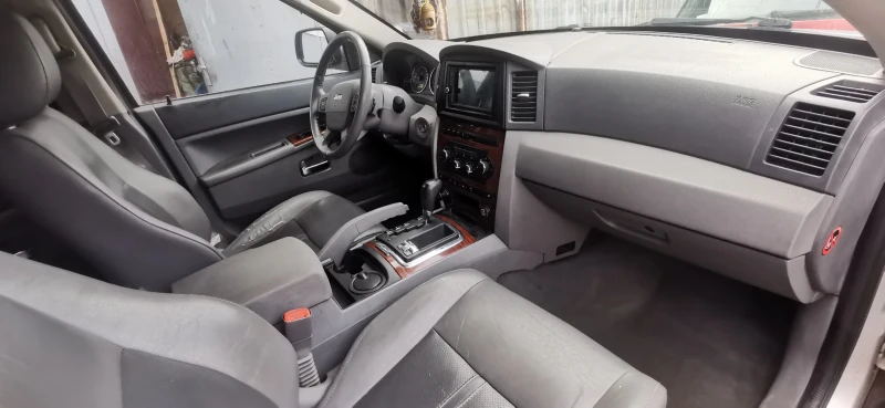 Jeep Grand cherokee 5.7 HEMI V8, снимка 13 - Автомобили и джипове - 48586880