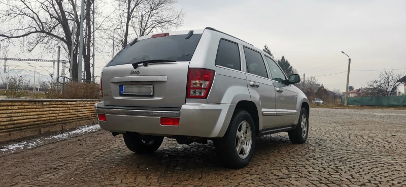 Jeep Grand cherokee 5.7 HEMI V8, снимка 6 - Автомобили и джипове - 48586880