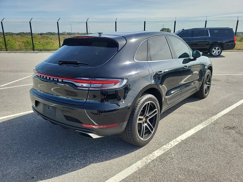 Porsche Macan * БЕЗ ЗАБЕЛЕЖКИ* AWD* MEMORY* ПОДГРЕВ* BOSE* LANE , снимка 4 - Автомобили и джипове - 52513077