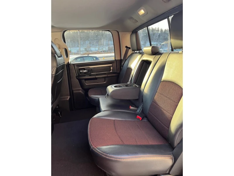 Dodge RAM 1500 * Sport V8 HEMI * CARFAX * ФИНАНСИРАНЕ, снимка 9 - Автомобили и джипове - 52706096