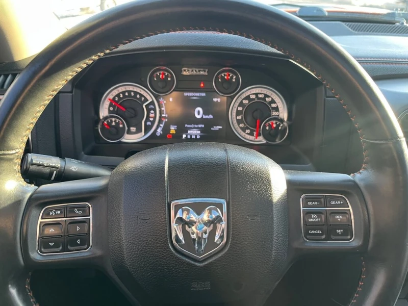 Dodge RAM 1500 * Sport V8 HEMI * CARFAX * ФИНАНСИРАНЕ, снимка 12 - Автомобили и джипове - 52706096