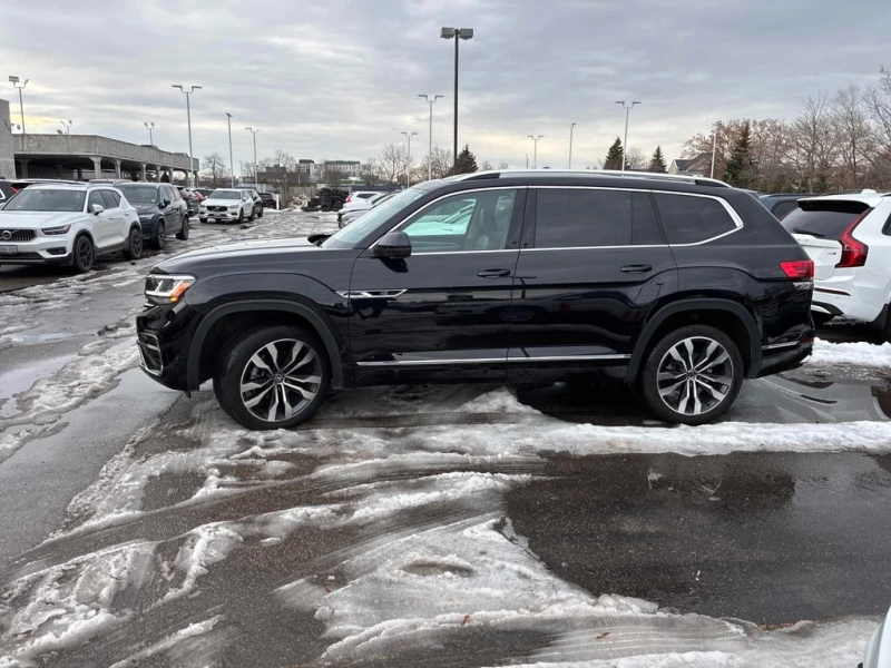 VW Atlas * Execline * CARFAX * ЦЕНА ДО БГ, снимка 2 - Автомобили и джипове - 53044173