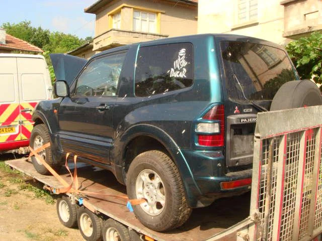 Mitsubishi Pajero 3.5 V6-24, снимка 2 - Автомобили и джипове - 46834386