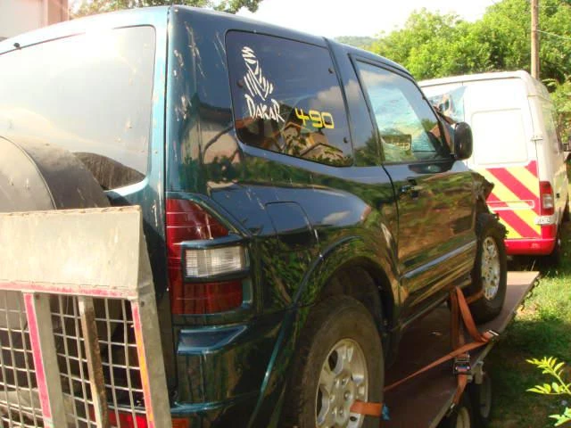 Mitsubishi Pajero 3.5 V6-24, снимка 3 - Автомобили и джипове - 46834386