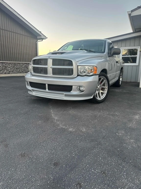 Dodge Ram SRT 10  CARFAX - изображение 6