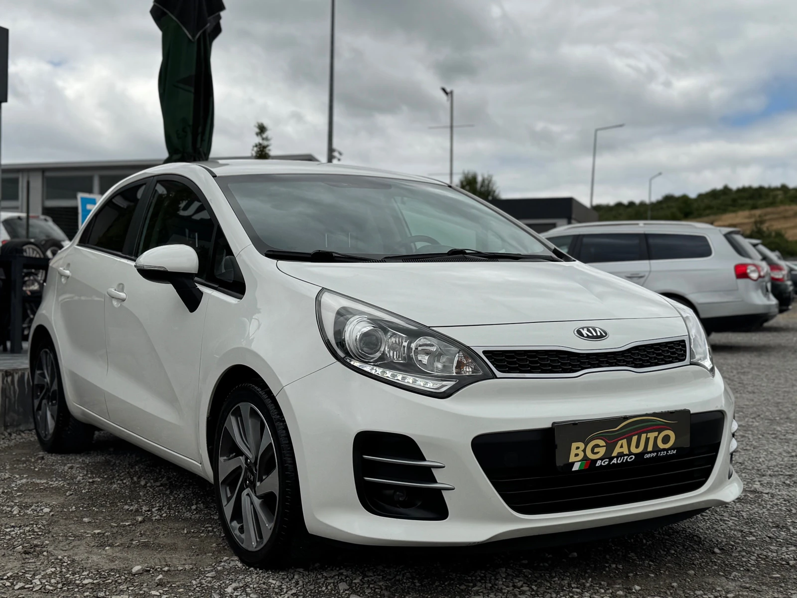 Kia Rio * ИТАЛИЯ* LED* EURO 6* NAVI* КАМЕРА* 138 ХИЛЯДИ*  - изображение 3