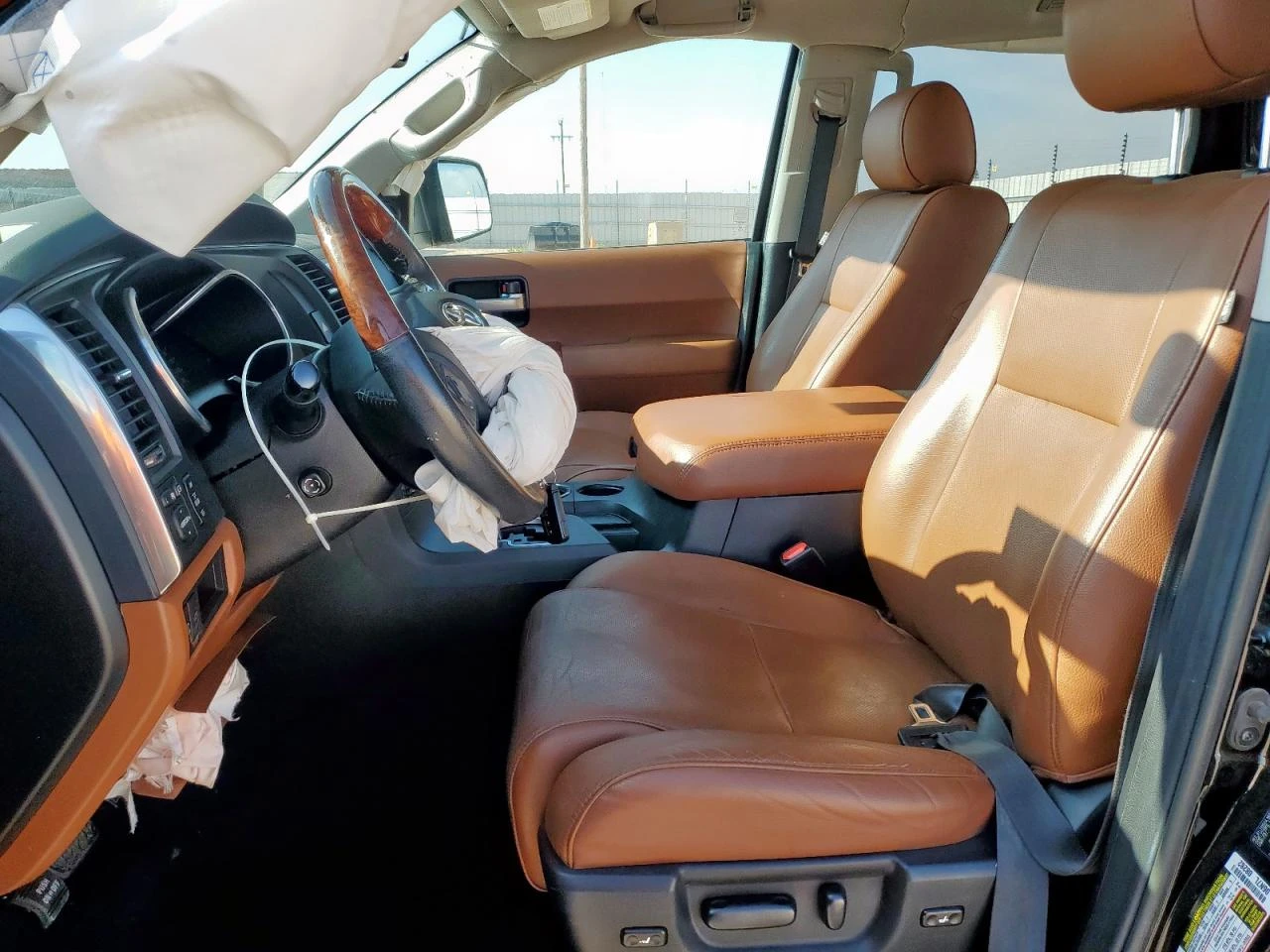 Toyota Sequoia PLATINUM/CARAMEL - изображение 7