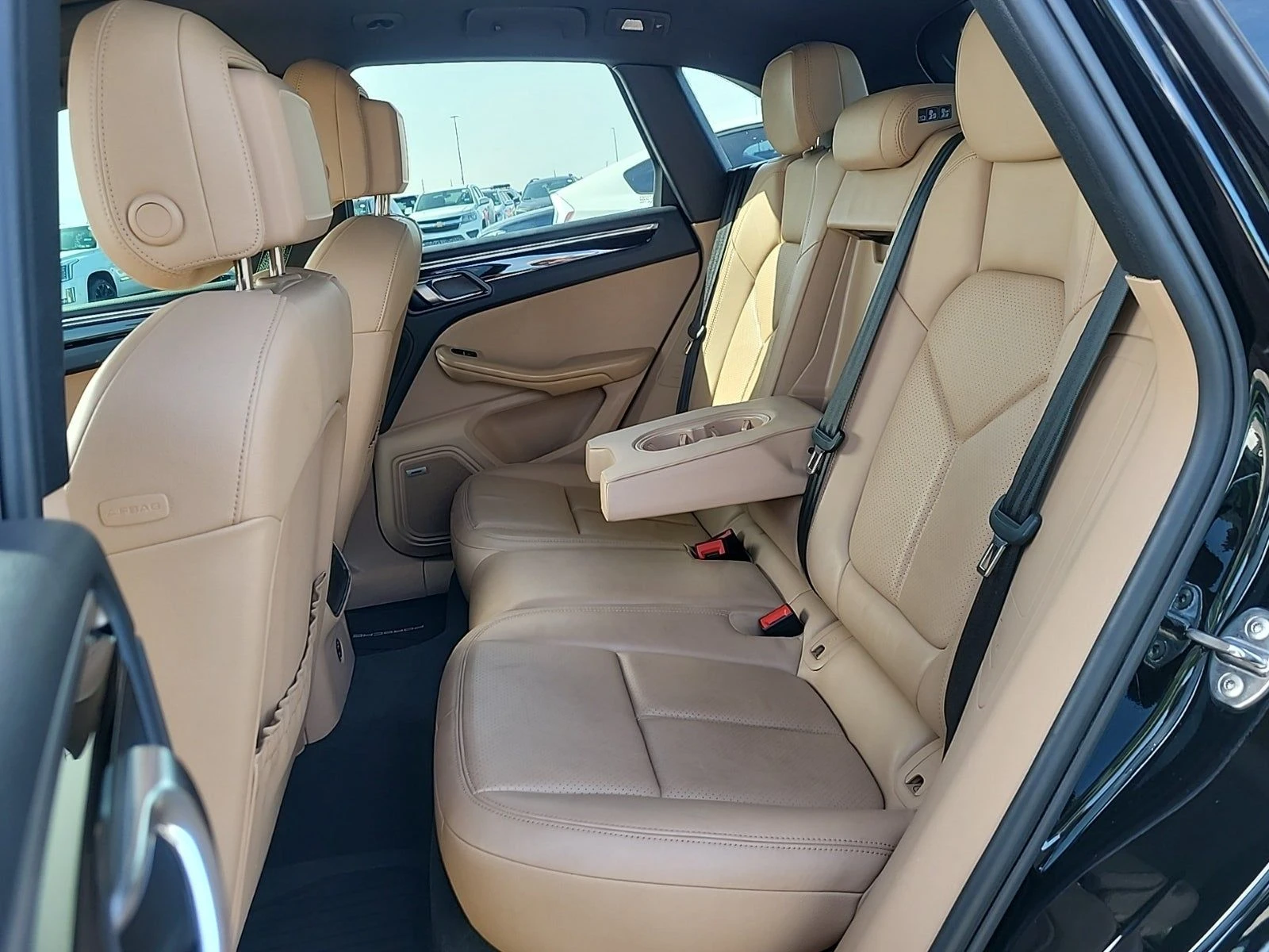 Porsche Macan * БЕЗ ЗАБЕЛЕЖКИ* AWD* MEMORY* ПОДГРЕВ* BOSE* LANE  - изображение 9