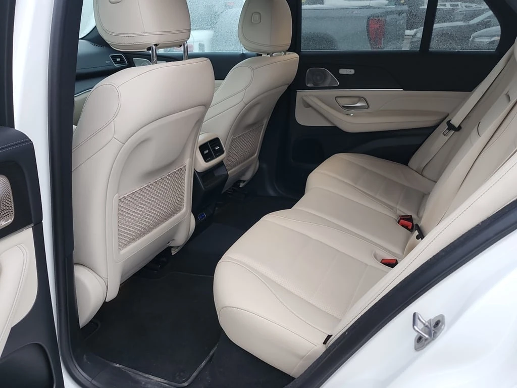 Mercedes-Benz GLE 350 AMG-Line * Панорама * CARFAX *  - изображение 9