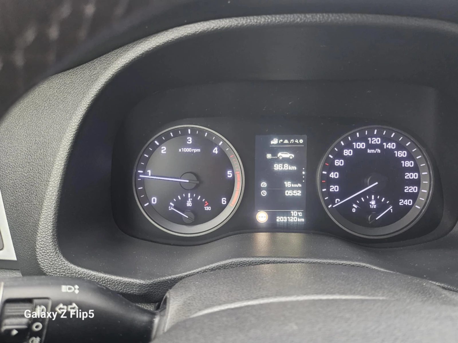 Hyundai Tucson 1.7CRDI * Xpossible * NAVI * СМЕНЕНА ВЕРИГА* , снимка 11 - Автомобили и джипове - 54011989