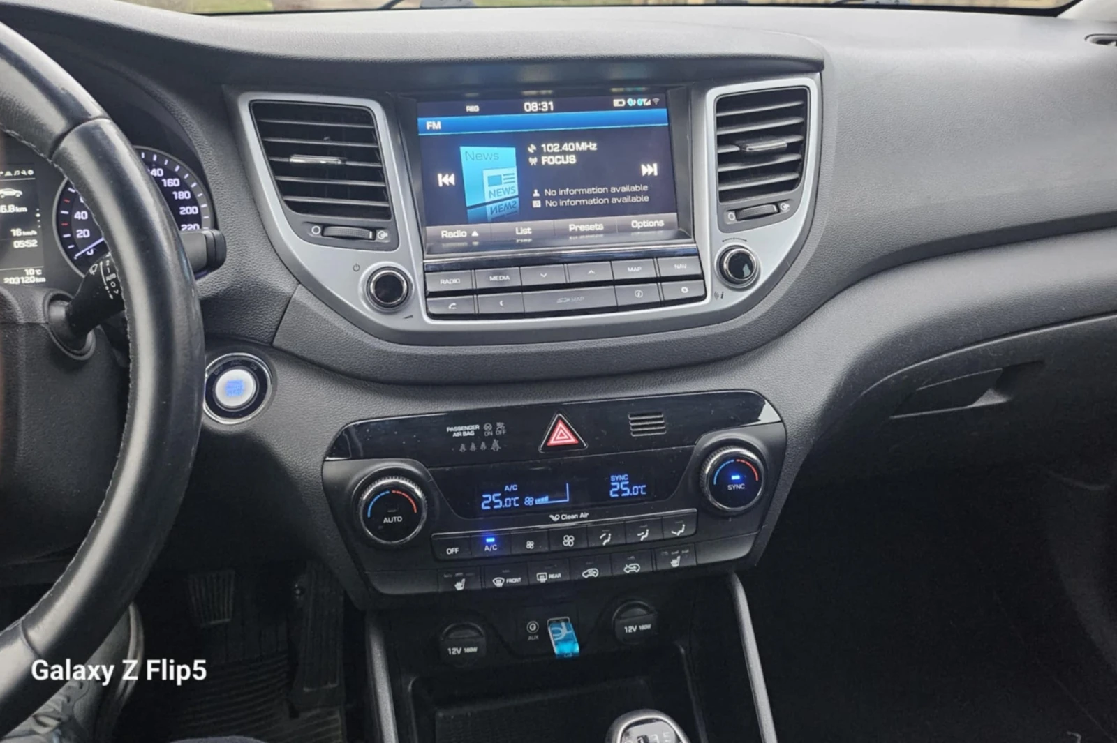 Hyundai Tucson 1.7CRDI * Xpossible * NAVI * СМЕНЕНА ВЕРИГА* , снимка 10 - Автомобили и джипове - 54011989